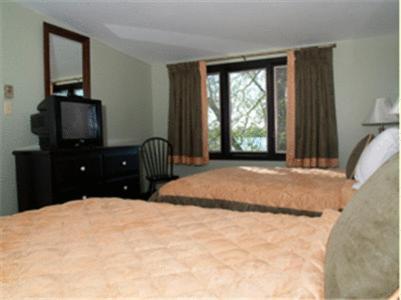 Fern Resort Orillia Esterno foto